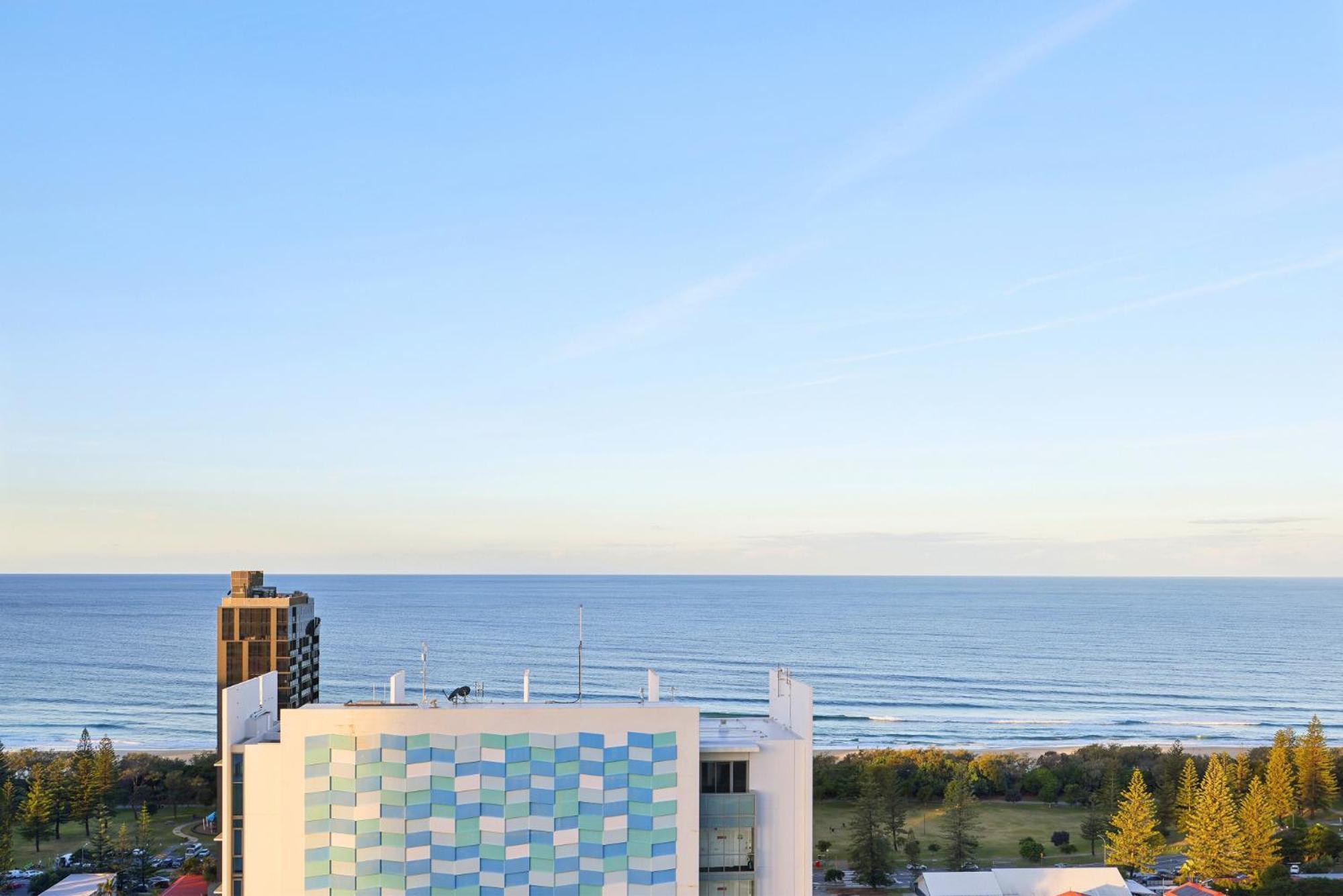 Ocean View 3-Bed With Gym, Pool, Sauna & Parking Gold Coast Exterior photo